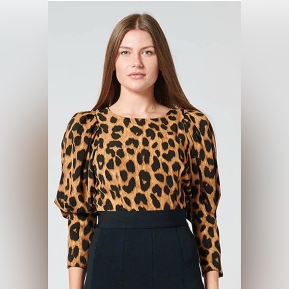 Gracia Leopard Print Top